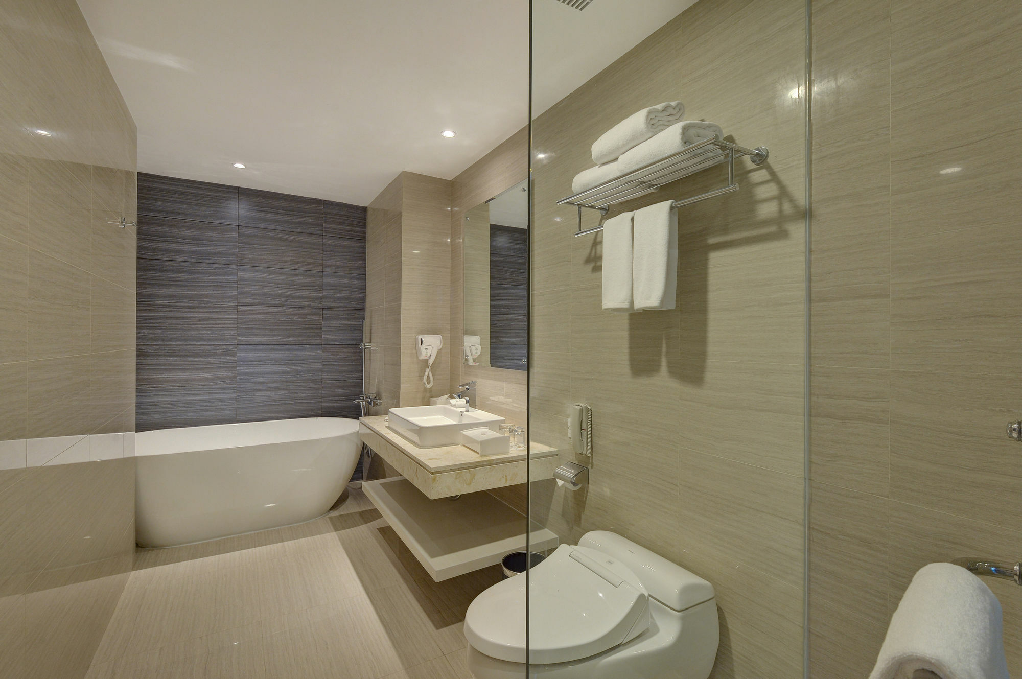 Platinum Adisucipto Hotel & Conference Center Kalasan Экстерьер фото